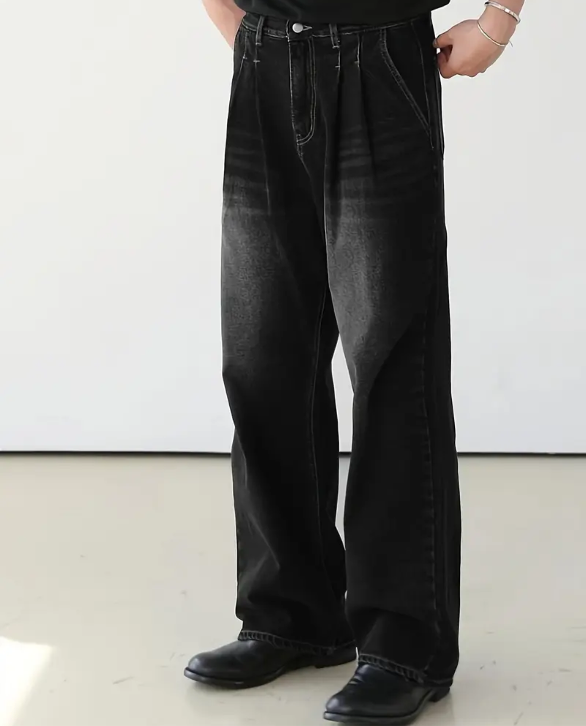 Parma Loose-Fit Jeans