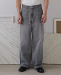Turin Loose-Fit Jeans
