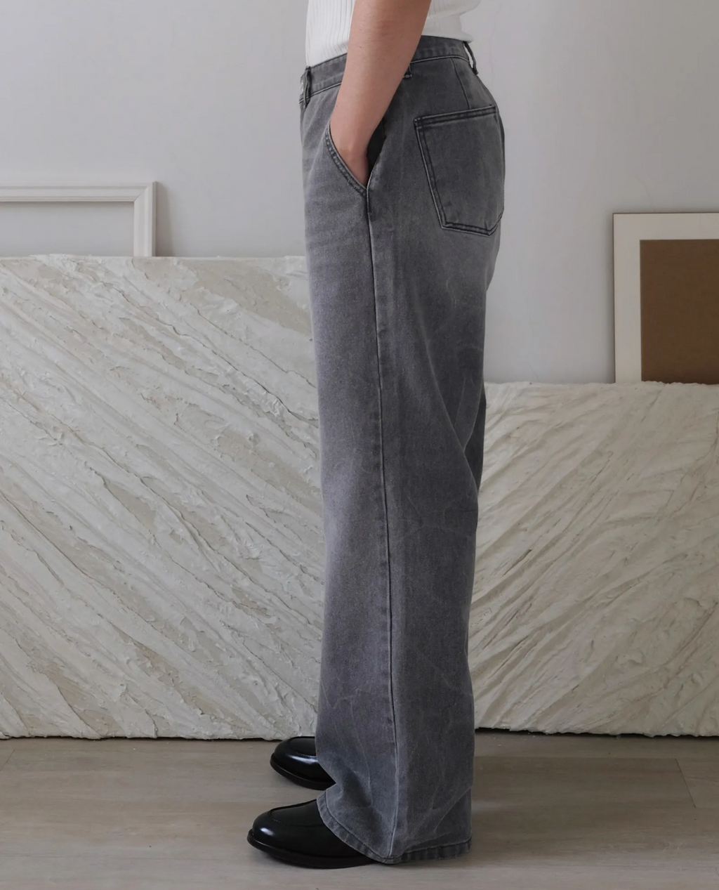 Turin Loose-Fit Jeans