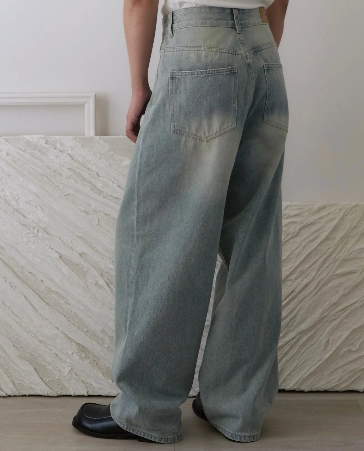 Turin Relaxed Washed Jeans