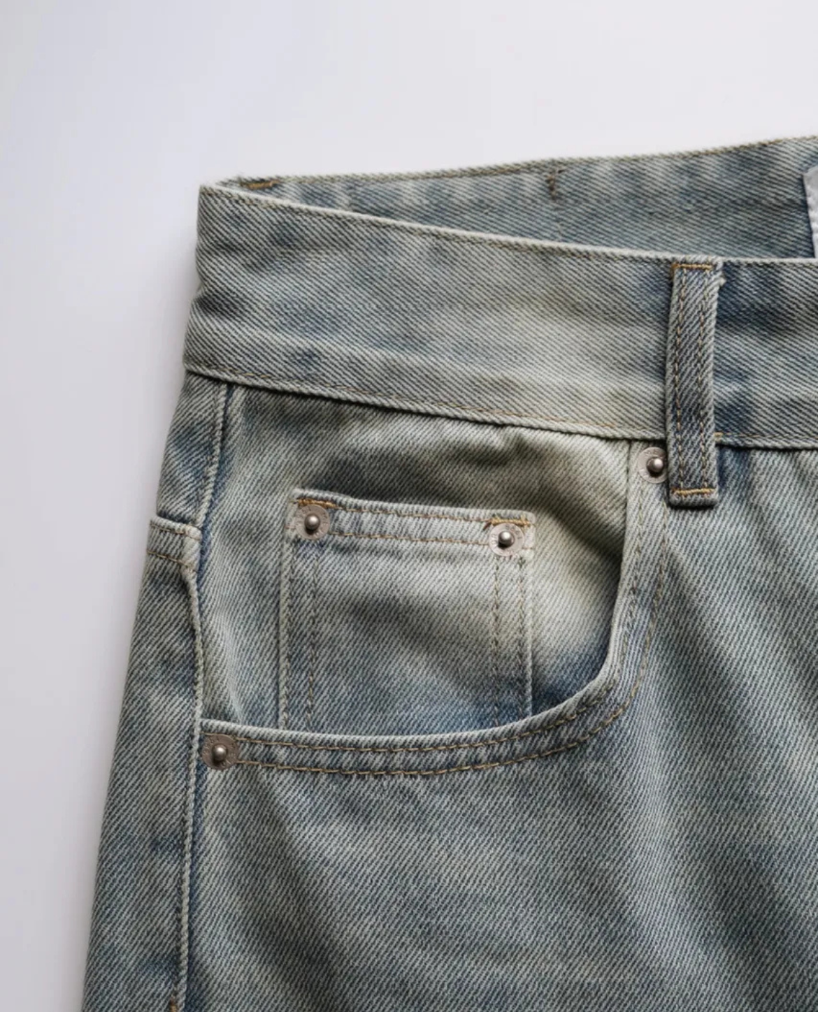 Turin Relaxed Washed Jeans