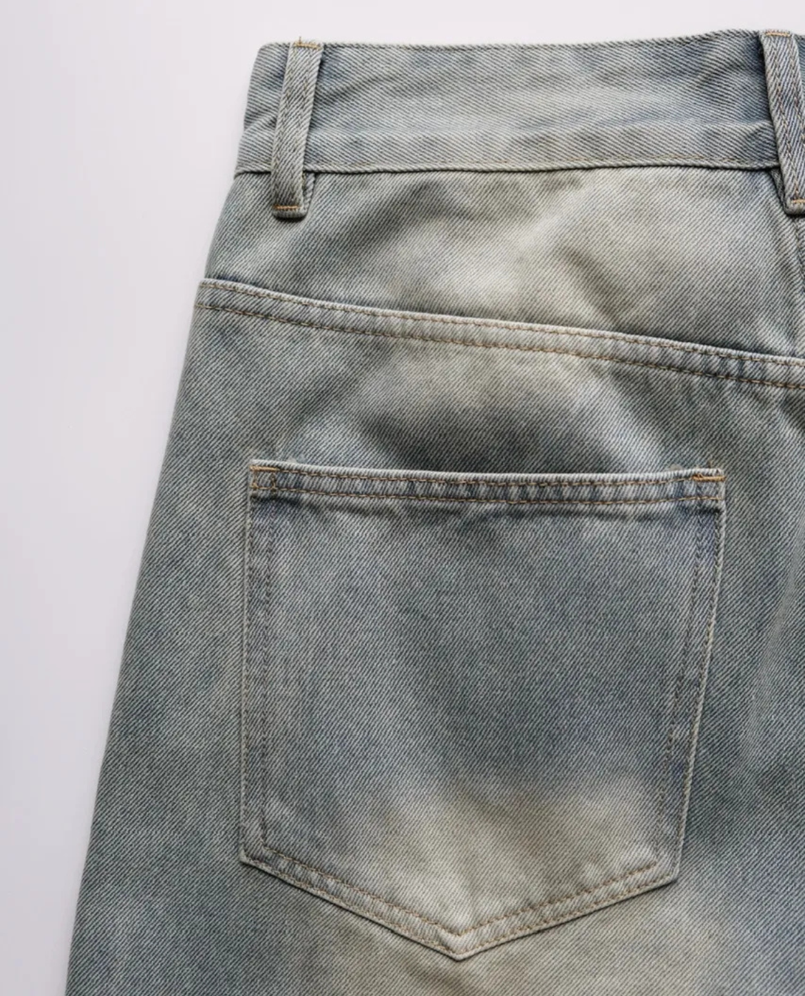 Turin Relaxed Washed Jeans