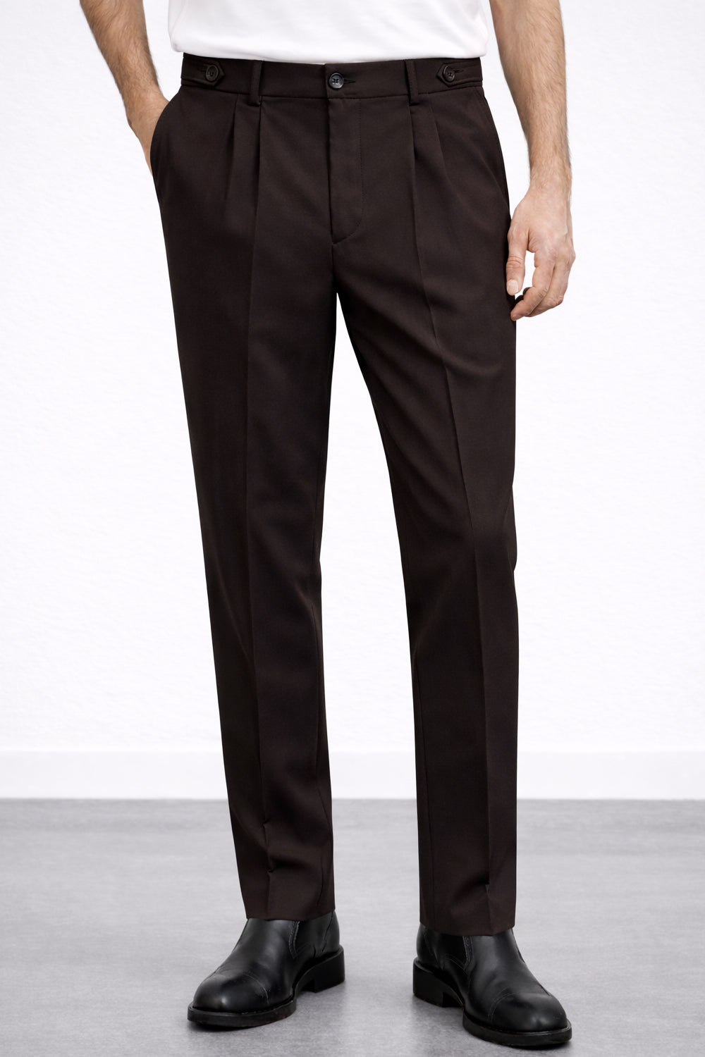Walnut Brown Adjustable pleated pants