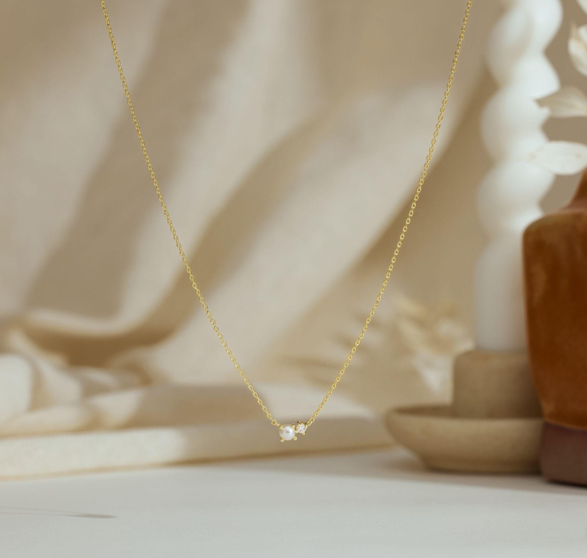 Lunar necklace