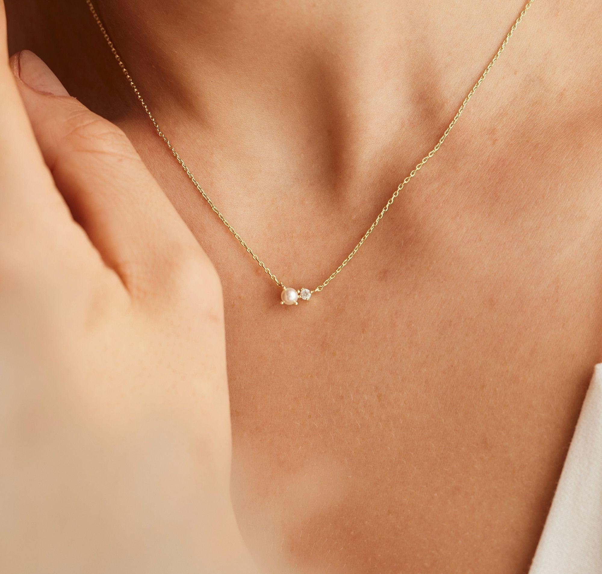 Lunar necklace