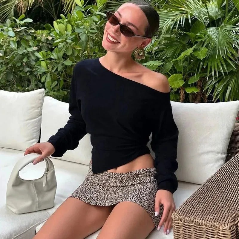 Elvienne Asymmetrical Ruched Long Sleeve Top
